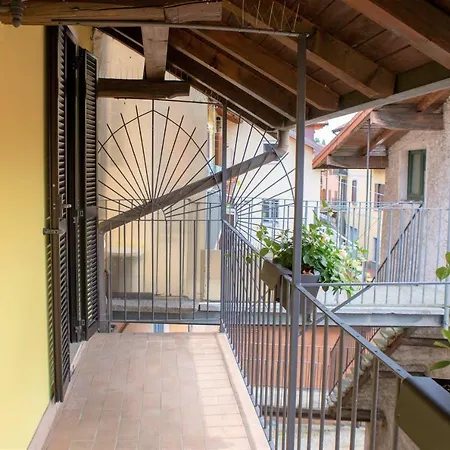 Nicolaus Apartman Sesto Calende