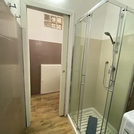 Nicolaus Apartment Sesto Calende